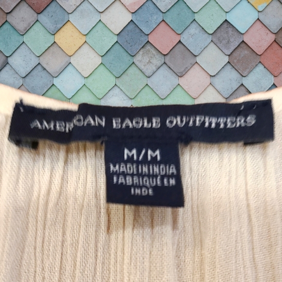 American Eagle Outfitters Boho Style Embroidered Top Size Medium - Picture 3 of 4